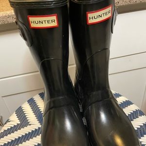 Black hunter rain boots